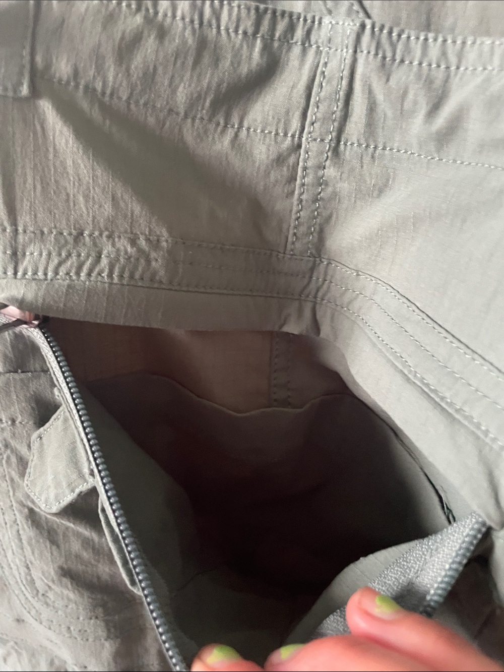 Duluth Trading Co Green Heirloom Gardening Overalls - Picture 6 of 13